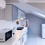 Camille Apartmanhouse アパートホテル 4*