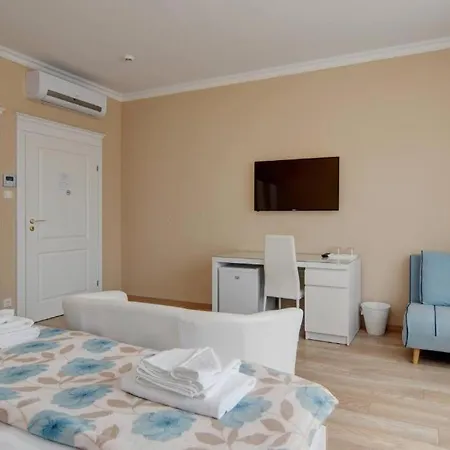 アパートホテル Camille Apartmanhouse