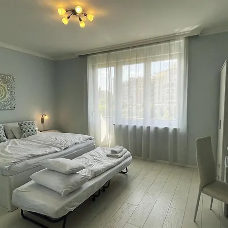 アパートホテル Camille Apartmanhouse ブダペスト