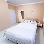 Camille Apartmanhouse 4*