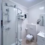 Camille Apartmanhouse