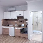 Camille Apartmanhouse Aparthotel