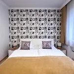 Camille Apartmanhouse Aparthotel