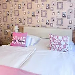 Aparthotel Camille Apartmanhouse
