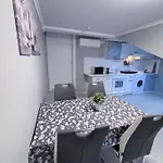 Camille Apartmanhouse