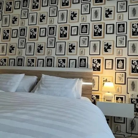 Aparthotel Camille Apartmanhouse