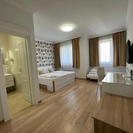 Camille Apartmanhouse Aparthotel