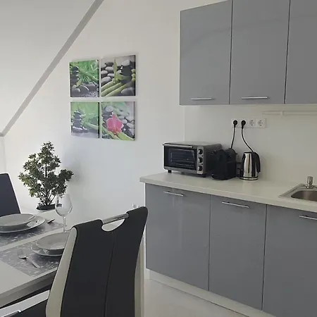 Aparthotel Camille Apartmanhouse 4*