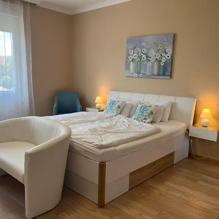 Aparthotel Camille Apartmanhouse