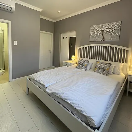 Camille Apartmanhouse