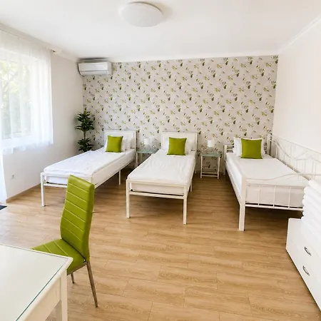 Vesta Collection By Stn 4* Budapesta