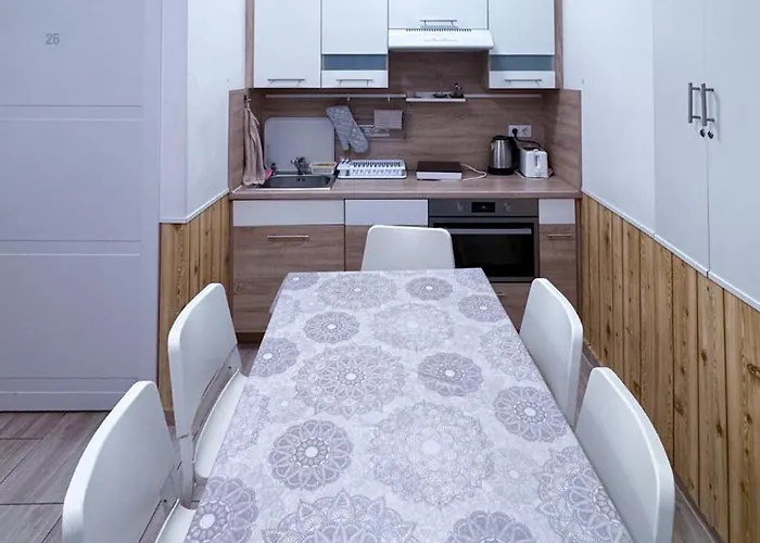 Camille Apartmanhouse 4*