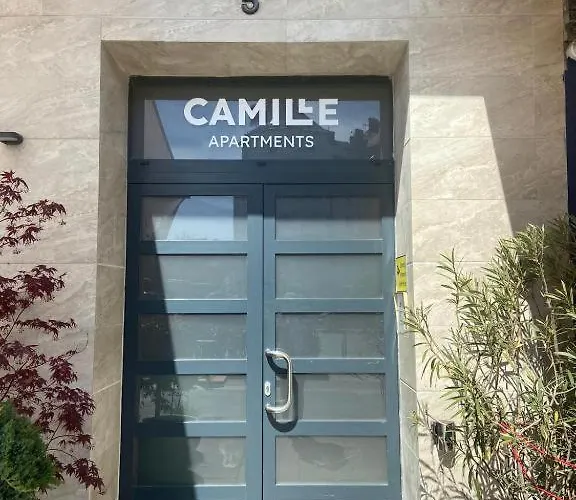 Camille Apartmanhouse 4*