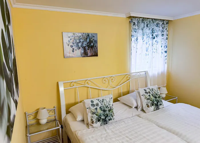 Camille Apartmanhouse