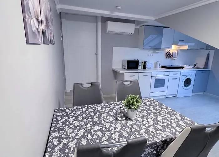 Camille Apartmanhouse